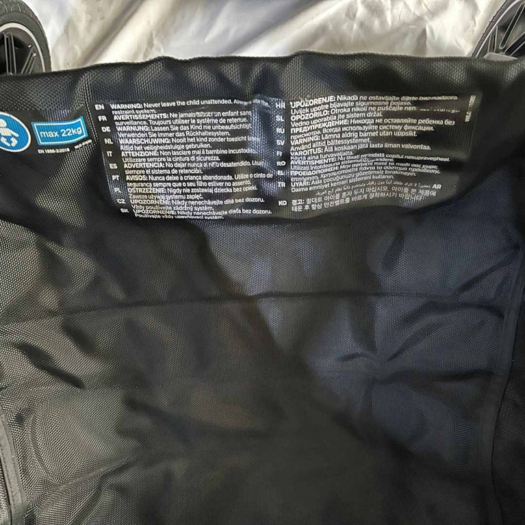 Nuna-Triv-Next-Lightweight-Stroller-Caviar-(2021)-22