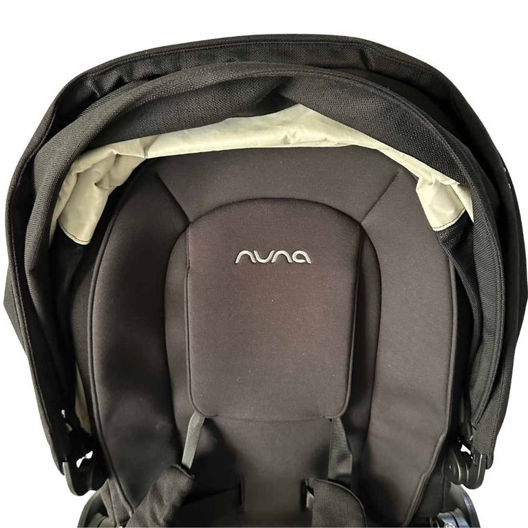 Nuna-Triv-Next-Lightweight-Stroller-Caviar-(2021)-3