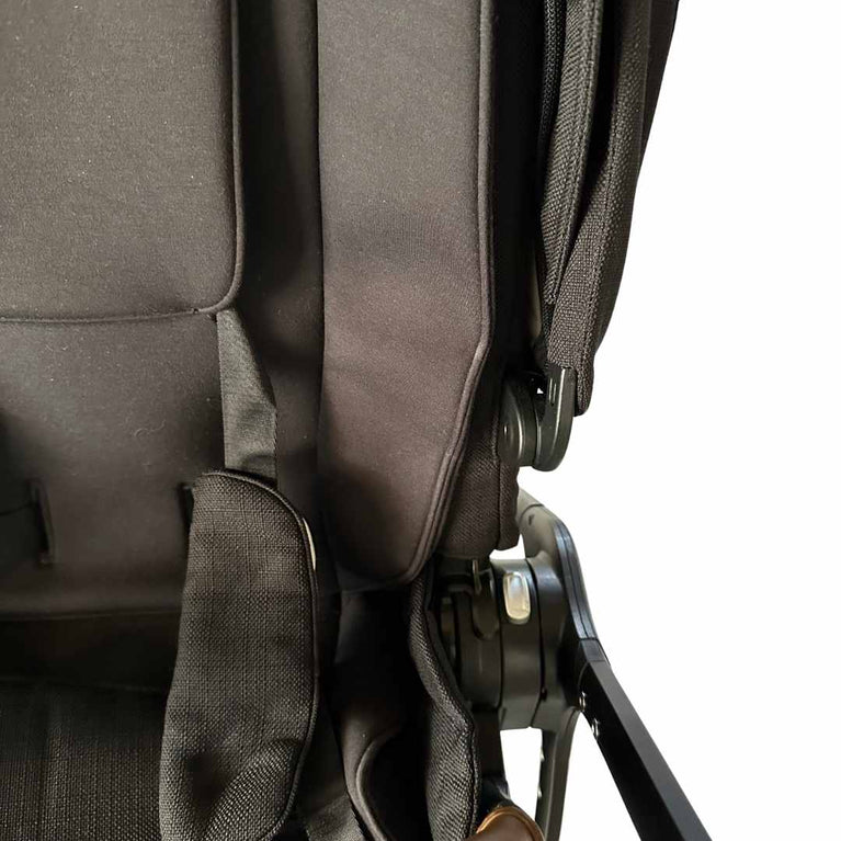 Nuna-Triv-Next-Lightweight-Stroller-Caviar-(2021)-8