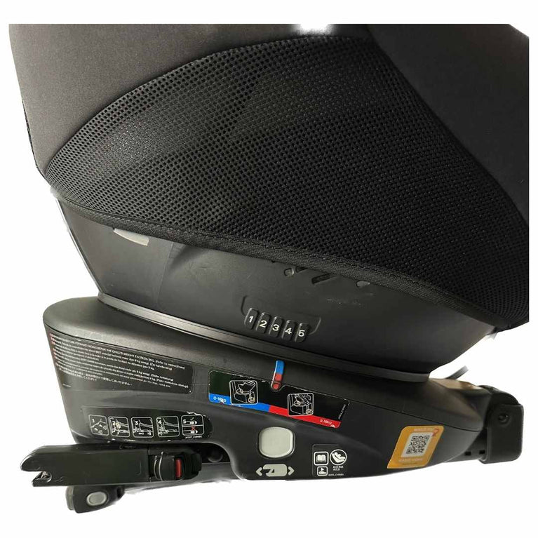 Joie-Spin-360°-i-Size-Car-Seat-Coal-12