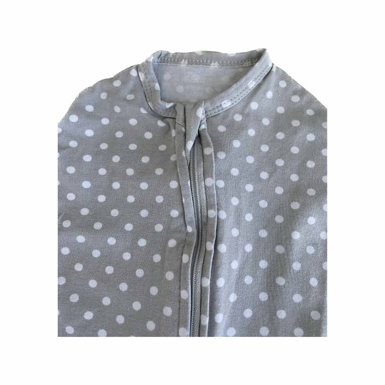 SwaddleMe-Pod-2-Pack-Swaddles-for-Newborn-0-2-Months-Grey-&-White-Polka-4