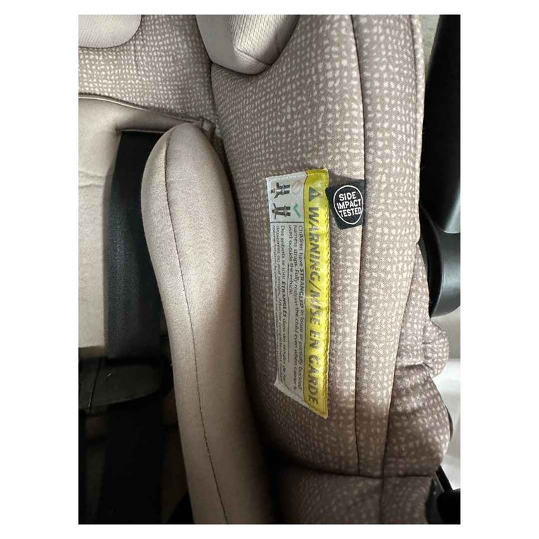 evenflo-Pivot-Travel-System-with-LiteMax-Car-Seat-&-Base-(2019)-Desert-Tan-16