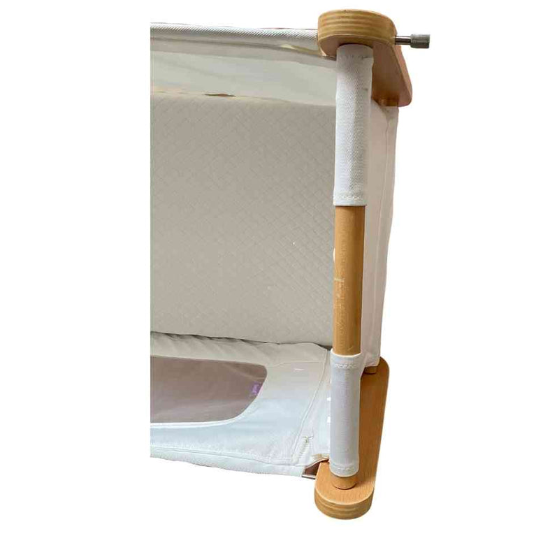 Snuz-SnuzPod-2-Bedside-Crib-Natural-with-4-Extra-Snuz-Fitted-Sheets-12