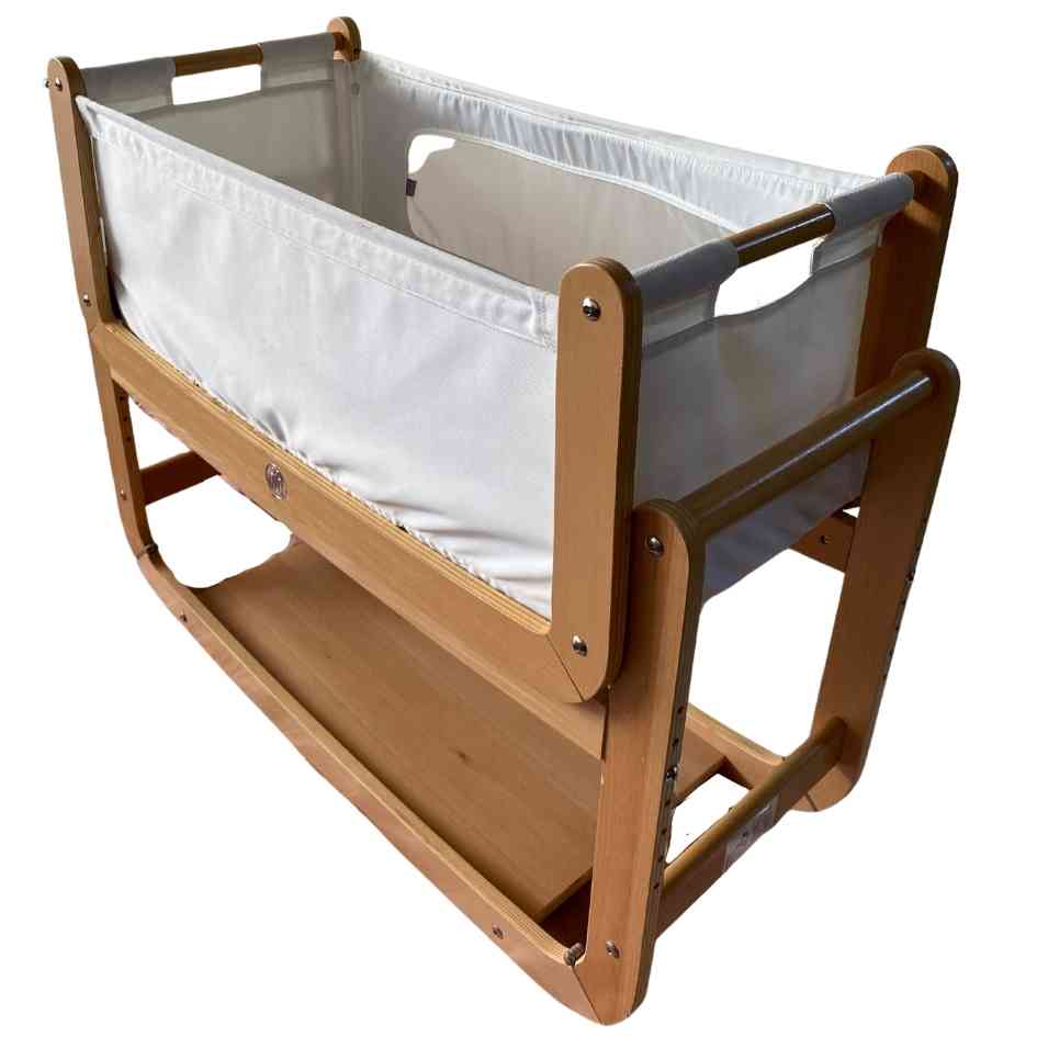 Secondful Snuz SnuzPod 2 Bedside Crib Natural with 4 Extra Snuz Fitted Sheets Shop used Baby Loungers in UAE Secondful