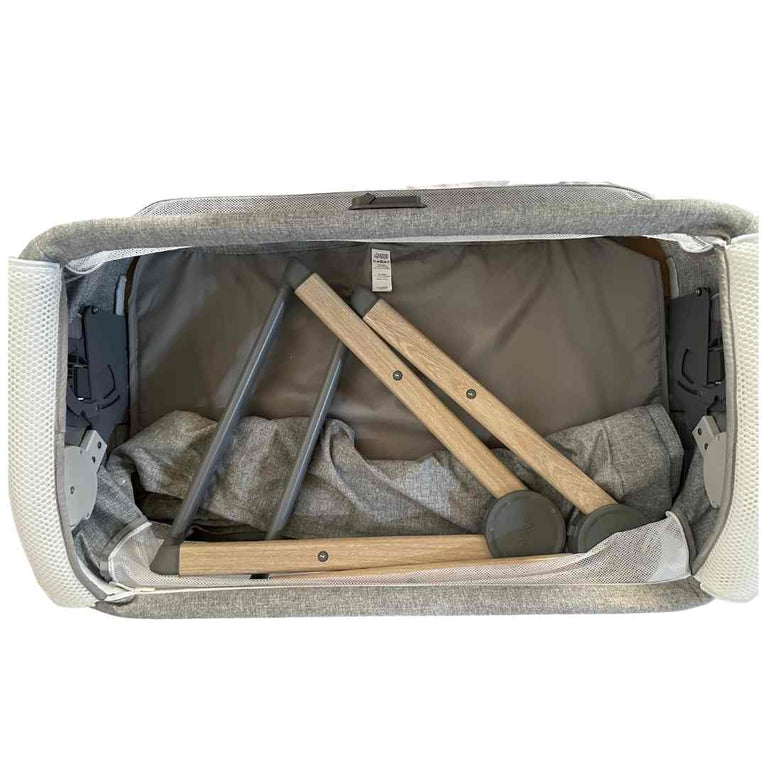 Mamas-&-Papas-Lua-Bedside-Crib-Grey-4