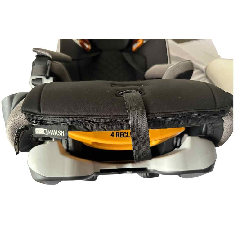 Chicco-MyFit-Zip-Harness-+-Booster-Car-Seat-with-IsoFix-System-NightFall-11