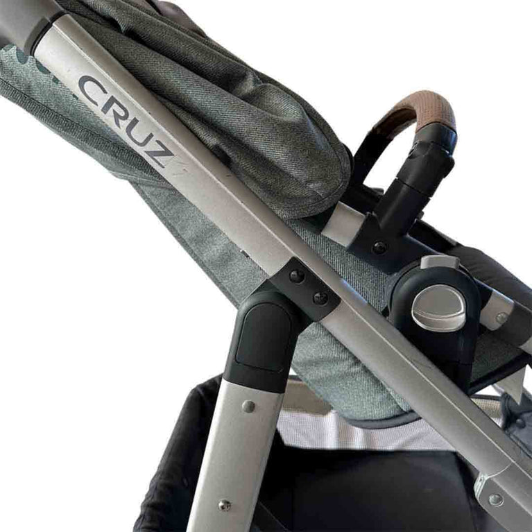 UPPAbaby-Cruz-Stroller-with-Bassinet-(2018)-Green-Melange-13