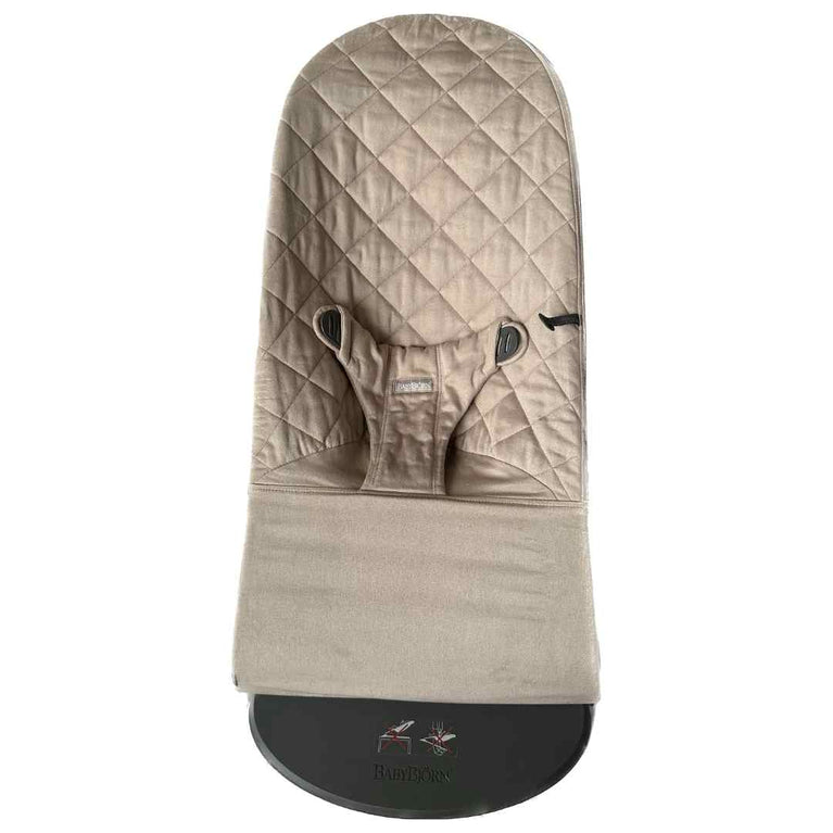 BabyBjörn-Bouncer-Bliss-Cotton-Sand-Grey-+-Wooden-Toy-for-Bouncer-3