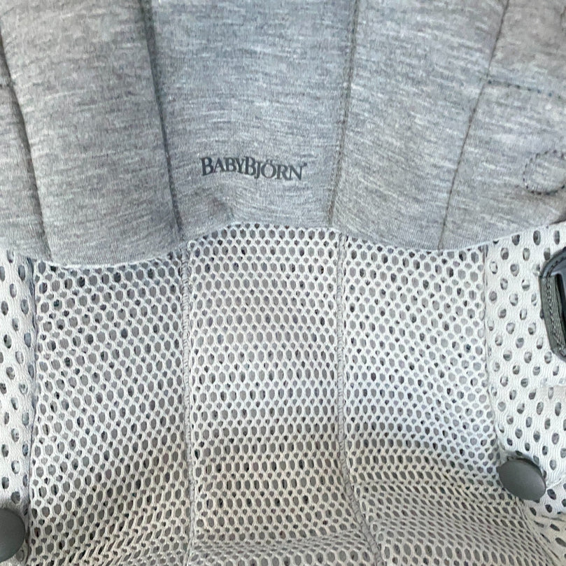 BabyBjörn-Baby-Carrier-Harmony-3D-Mesh-1-4