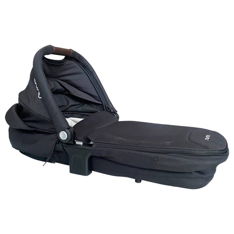 Nuna-Carrycot-Black-1-1