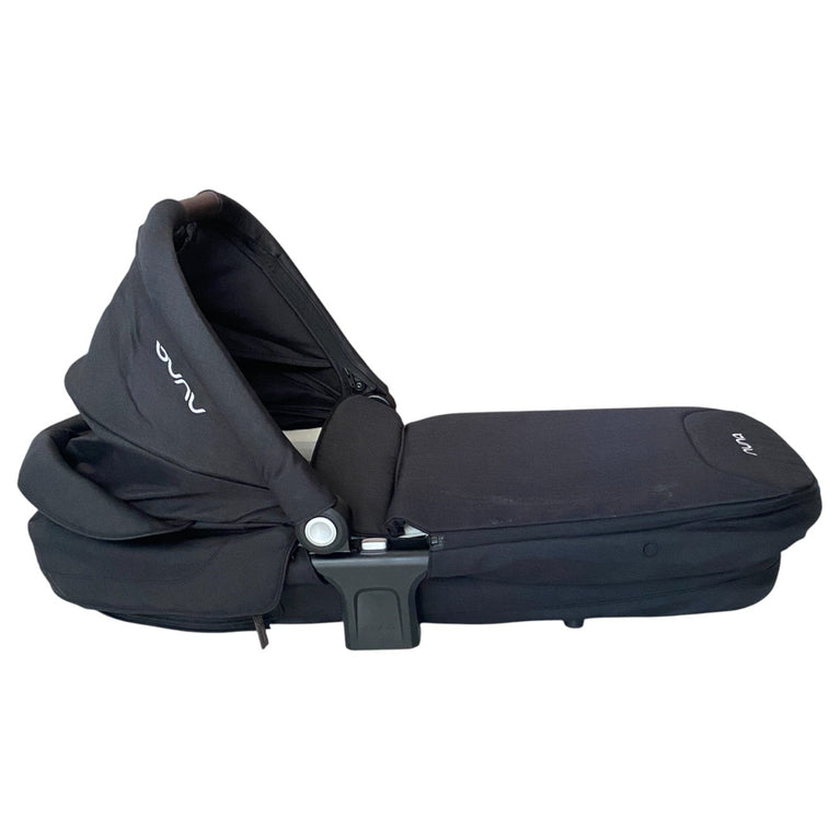 Nuna-Carrycot-Black-1-6