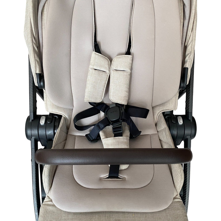 Nuna-Swiv-Stroller-Beige-7