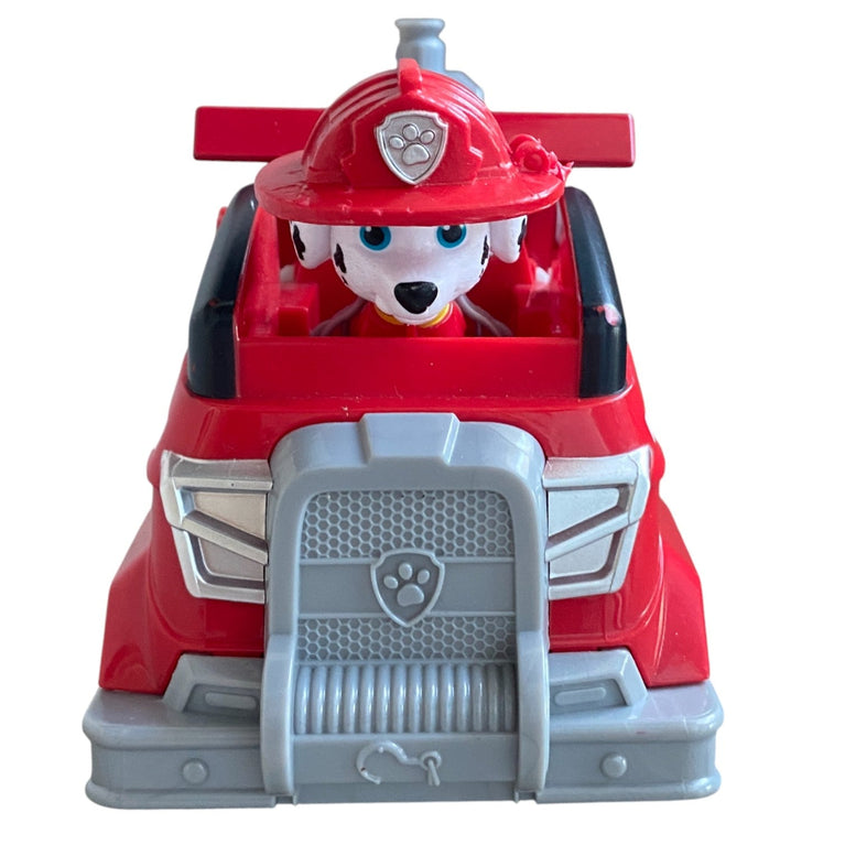 Paw-Patrol-Marshall’s-Fire-Engine-Vehicle-with-Collectible-Figure-2