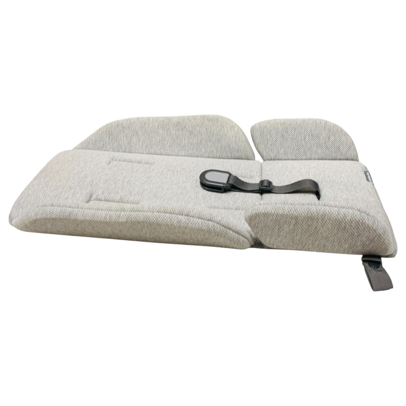 Uppababy-Infant-Snugseat-Grey-1-7