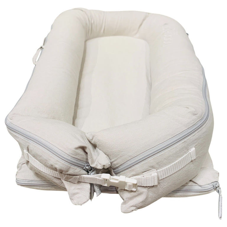 DockATot-Deluxe+-Pod-Marine-Chambray-2-3