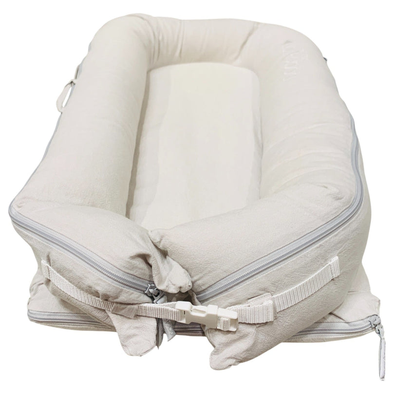 DockATot-Deluxe+-Pod-Marine-Chambray-2-3