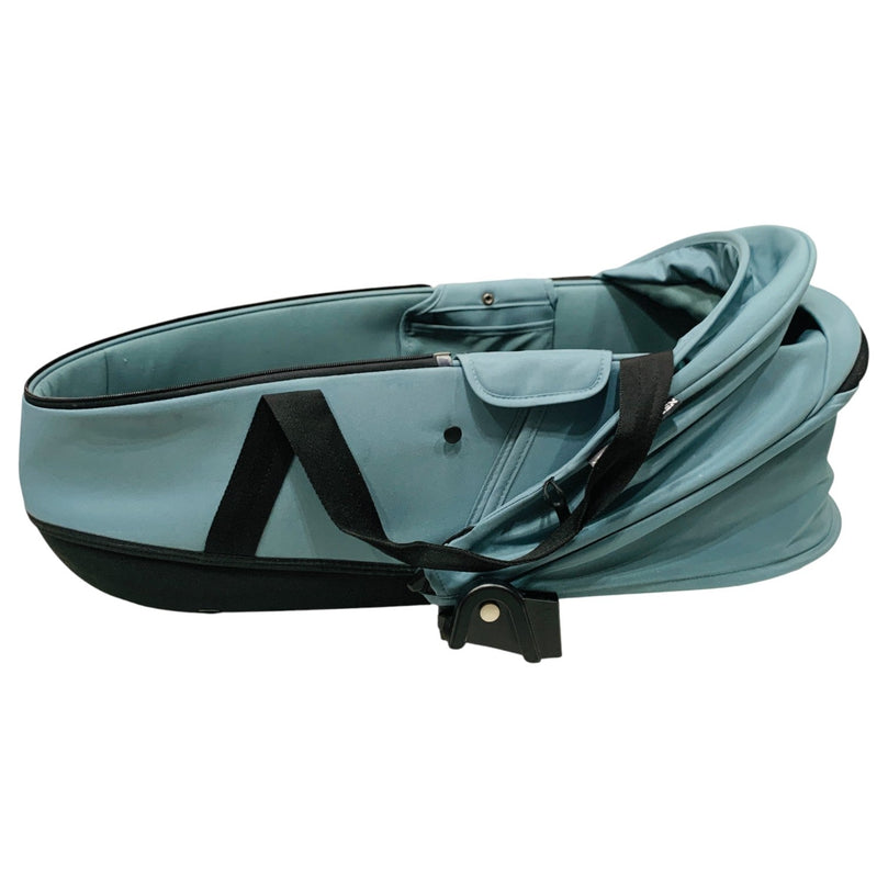 Babyzen-Yoyo-Bassinet-Aqua-2-4