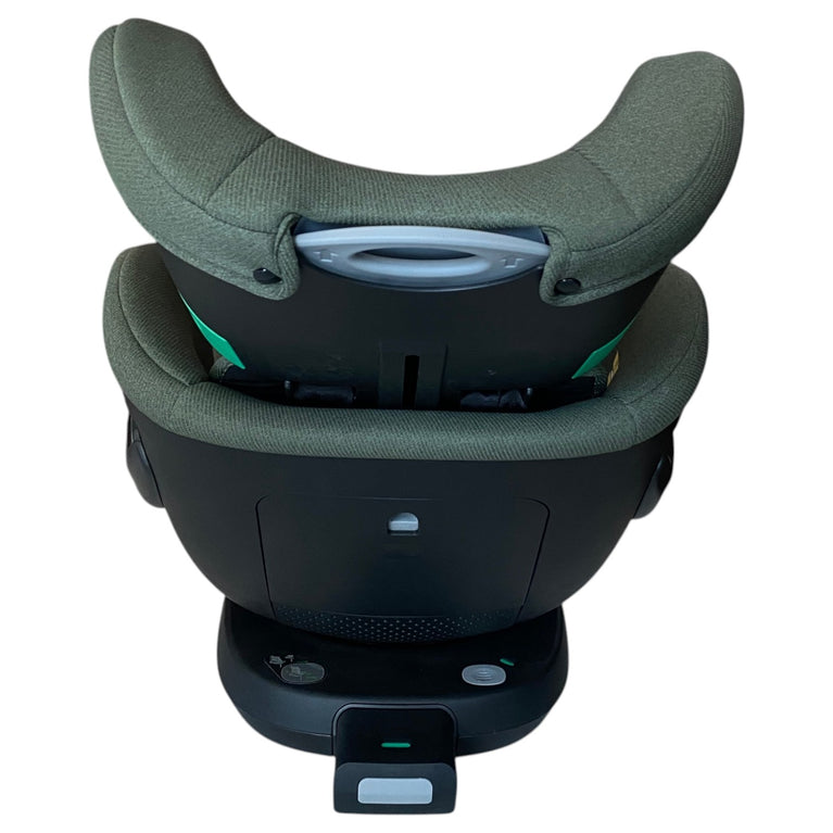 KikkaBoo-i-Size-Car-Seat-with-Isofix-Base-Army-Green-8