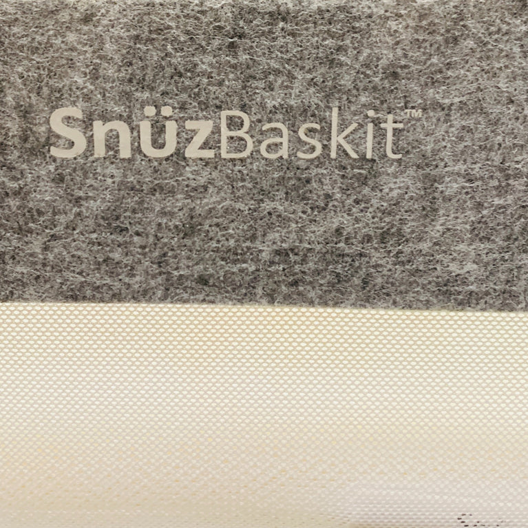 SnuzBaskit-Light-Grey-Moses-Basket-&-Dove-Grey-Stand-Set-3-5