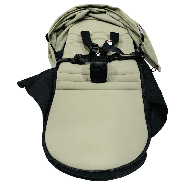 Stokke-YOYO3-0+-Newborn-Pack-Olive-2