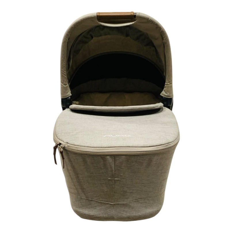 Nuna-Triv-Carry-Cot-Grey-1-2