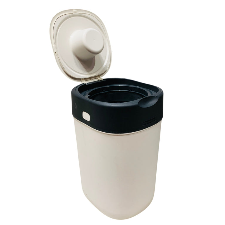Tommee-Tippee-Twist-&-Click-Advance-Nappy-Disposal-Sangenic-Tec-Bin-White-&-Grey-3-7