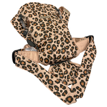 BabyBjörn-Mini-Baby-Carrier-Beige/-Leopard-1-1