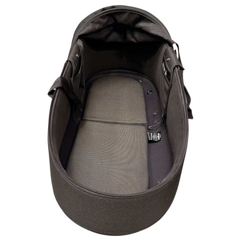 Babyzen-YOYO-Newborn-Shell-Bassinet-Black-1-6