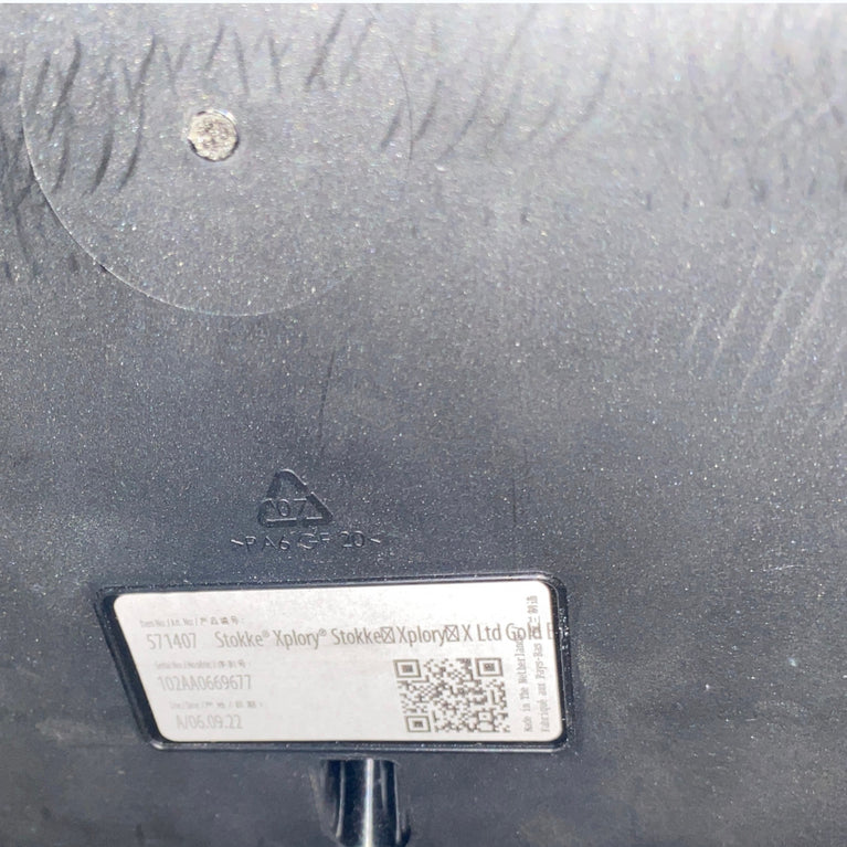 Stokke-Xplory-X-Signature-Gold-Limited-Edition-11