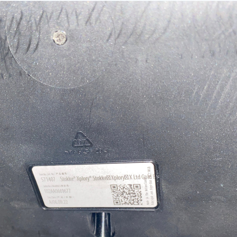 Stokke-Xplory-X-Signature-Gold-Limited-Edition-11