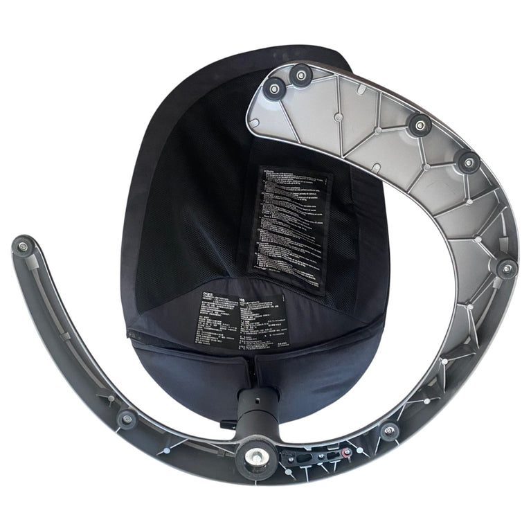 Nuna-Leaf-Curv-Baby-Swing-Black-1-8