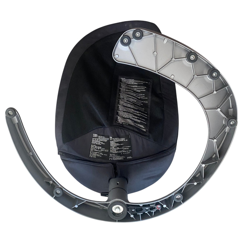 Nuna-Leaf-Curv-Baby-Swing-Black-1-8