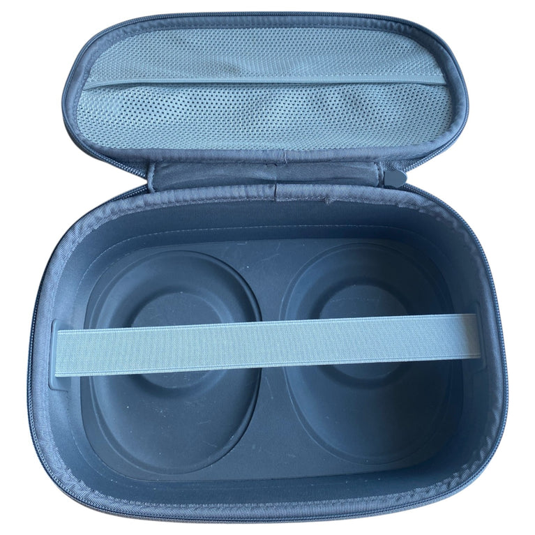 Willow-Hands-Free-Portable-Breast-Pump-Carrying-Case-Grey-1-4