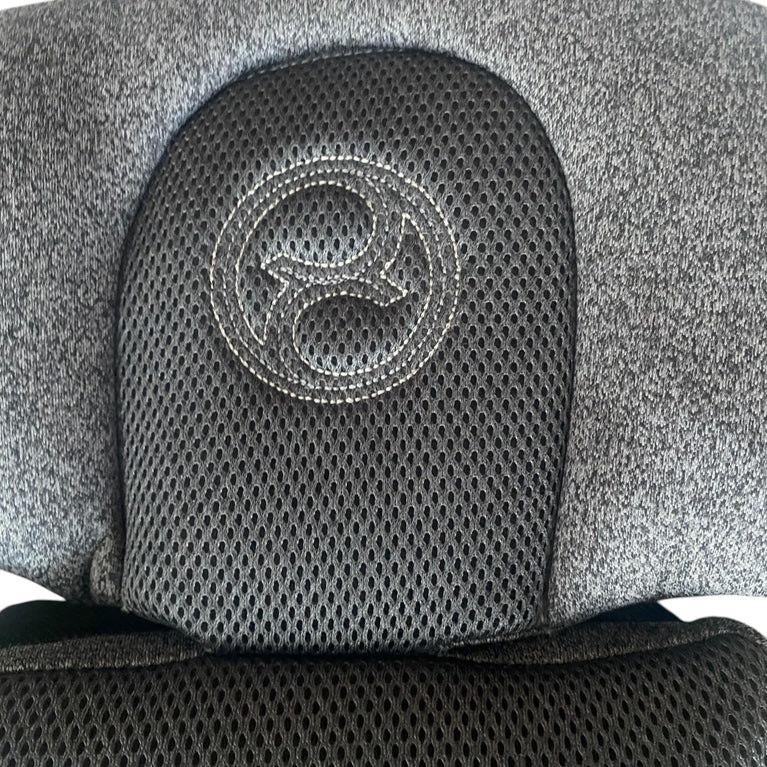 Maxi-Cosi-Pearl-360-Newborn-Inlay---Grey-1-3