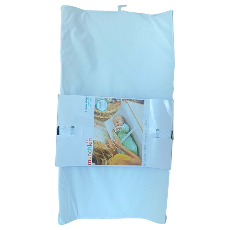 Munchkin-Secure-Grip-Changing-Pad-White-3-2
