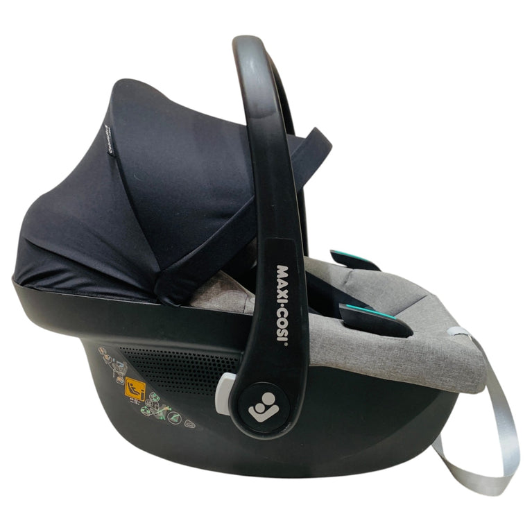 Maxi-Cosi-Pebble-360-Car-Seat-Cream/Black-1-4