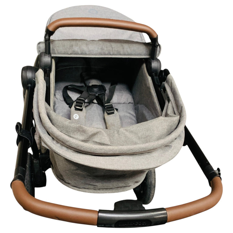 Maxi-Cosi-Zelia-S-Trio-Travel-System-Grey-1-4