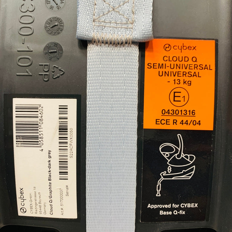 Cybex-Cloud-Q-Car-Seat-Graphite-Black/Dark-Grey-1-8