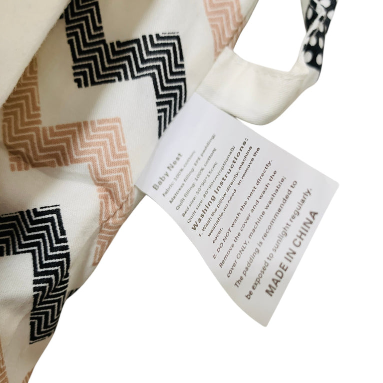 Bumble-&-Bird-Portable-Baby-Nest-With-Pillow-–-Stars-1-6