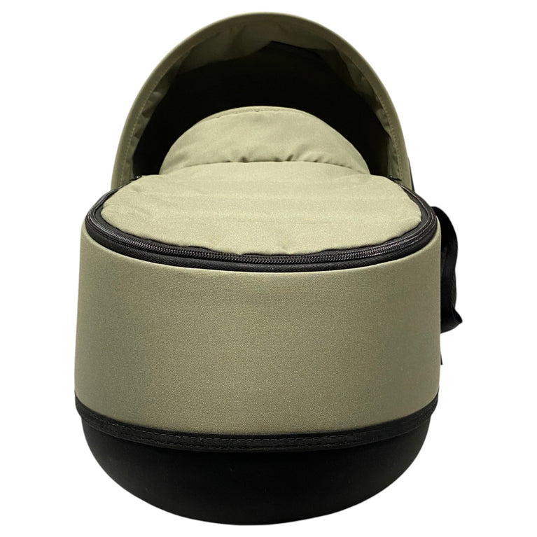 Stokke-Yoyo-Newborn-Shell-Olive-1-6
