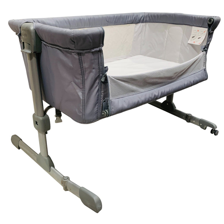 Chicco-Next2Me-Essential-Co-Sleeping-Crib-Grey-1-1