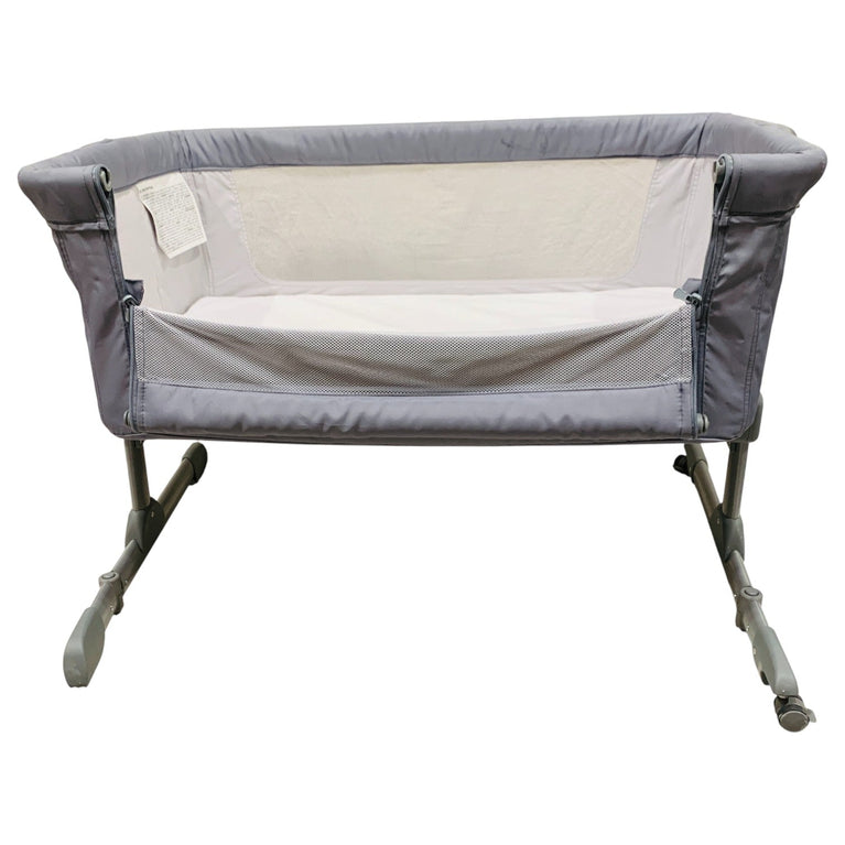 Chicco-Next2Me-Essential-Co-Sleeping-Crib-Grey-1-2