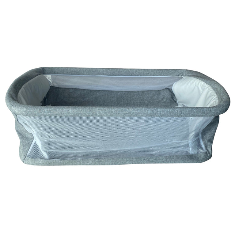 Mamas-&-Papas-Lua-Bedside-Crib-Grey-3-2