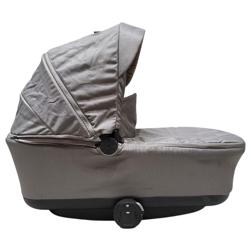 Leclerc-Baby-Bassinet-Grey-1-4