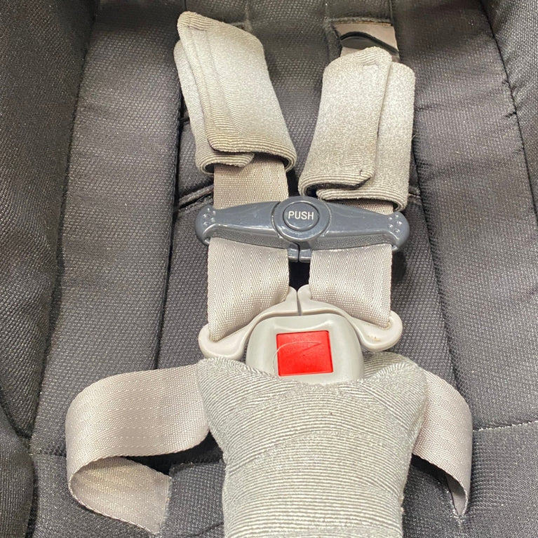 Chicco-Bravo-Trio-Travel-System-3-in-1-Camden-Stroller-with-Chicco-KeyFit-Max-Infant-Car-Seat-Black-1-15