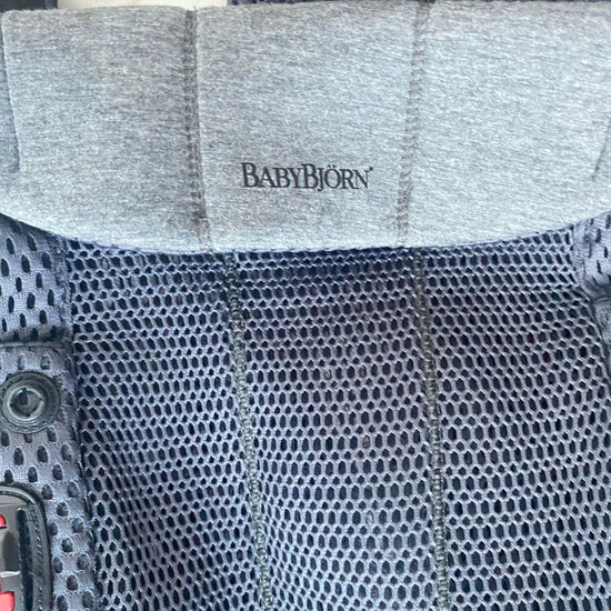 BabyBjörn-Baby-3D-Mesh-Carrier-One-Air-Anthracite-3-4