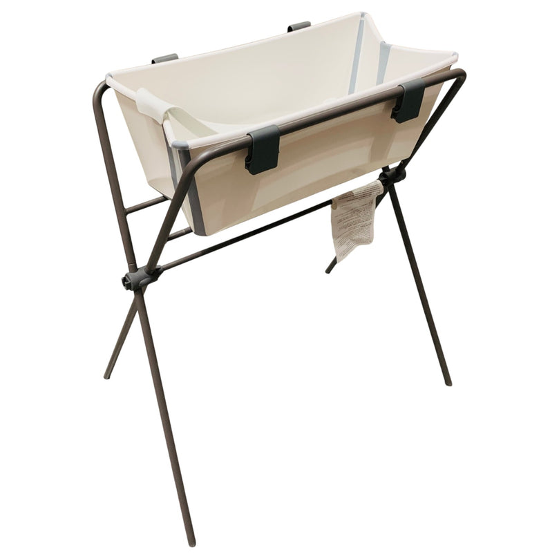 Stokke-Flexi-Bath-+-Newborn-Support-+-Flexi-Bath-Stand-7-1