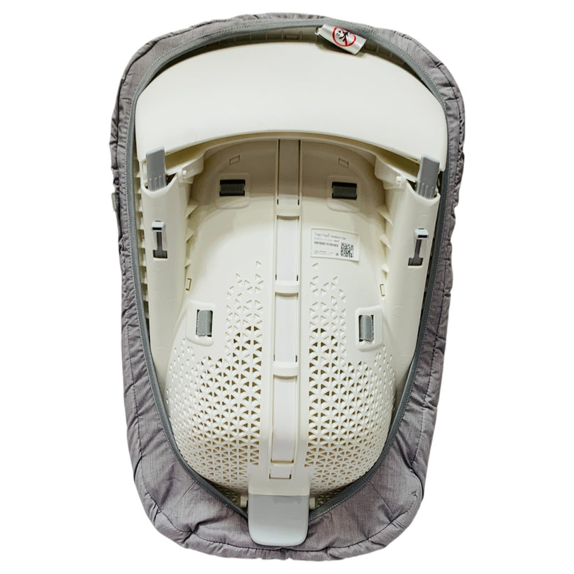 Stokke-Tripp-Trapp-Newborn-Set-Grey-15-1