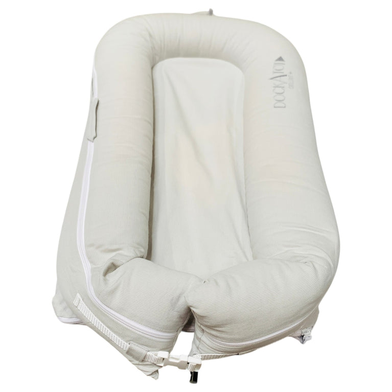 Dockatot-Deluxe+-Pod-Fog-Chambray-3-3