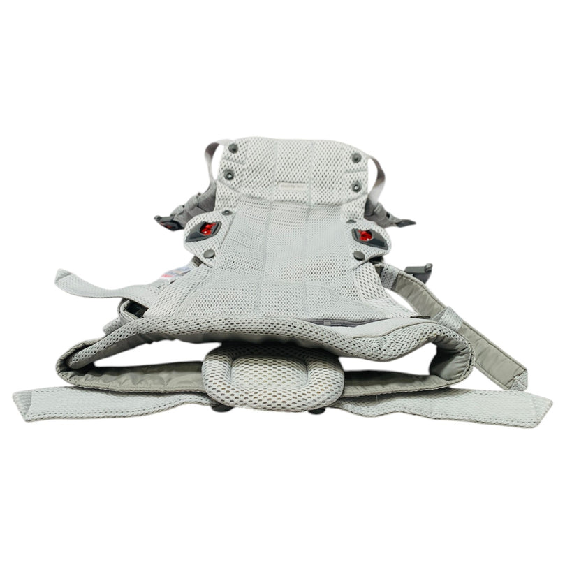 BabyBjörn-Baby-Carrier-Harmony-3D-Mesh-Silver-1-5
